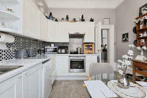 2 bedroom ground floor flat for sale, Spencer Road, Eastbourne