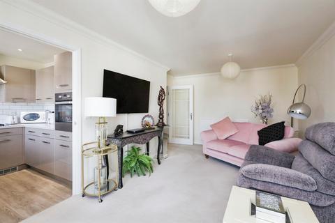 1 bedroom flat for sale, Southfields Road, Eastbourne