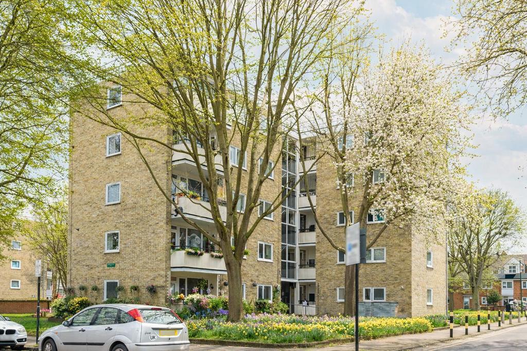 Highbury quadrant3to172.jpg