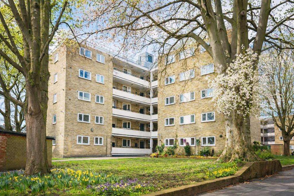 Highbury quadrant3to171.jpg