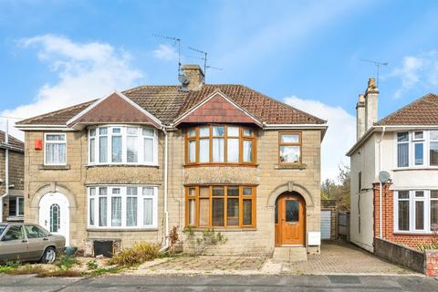 Churchward Avenue, Swindon