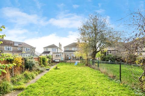 undefined, Churchward Avenue, Swindon