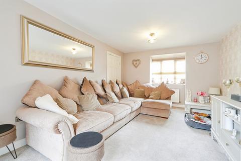 5 bedroom townhouse for sale, Troydale Park, PUDSEY