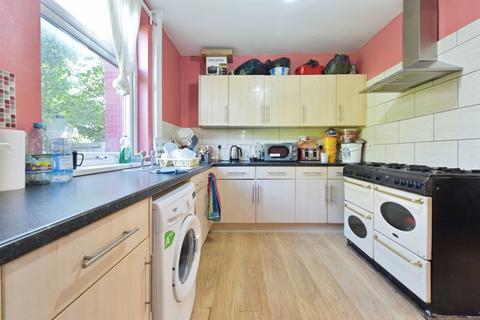 3 bedroom semi-detached house for sale, Dunninc Road, Shiregreen, Sheffield