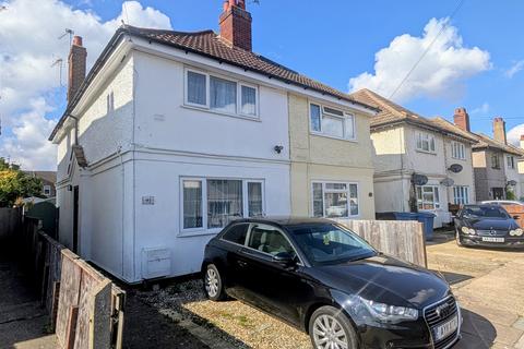 undefined, Reading Road, Ipswich