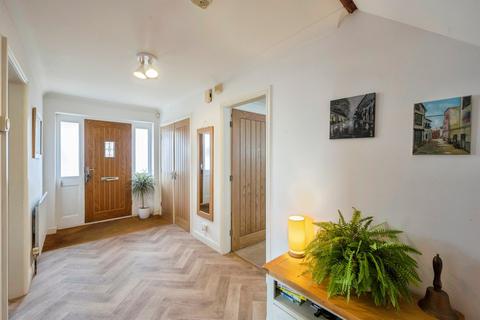 4 bedroom detached house for sale, Grove Street, Kirton Lindsey, Gainsborough
