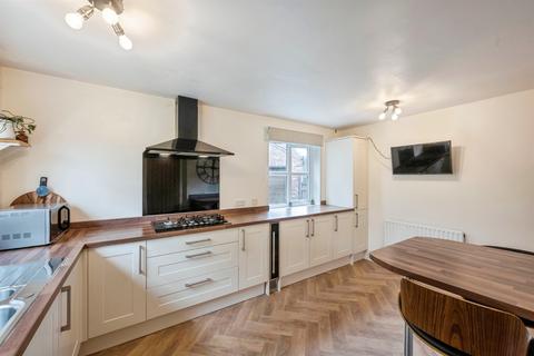 4 bedroom detached house for sale, Grove Street, Kirton Lindsey, Gainsborough