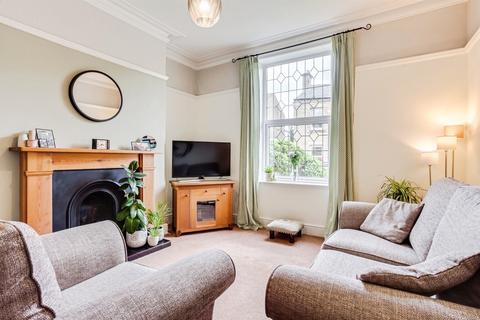 4 bedroom detached house for sale, Westfield Street, Ossett