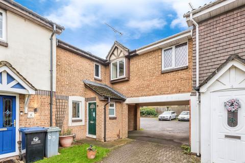 3 bedroom terraced house for sale, Strathmore Close, Carterton
