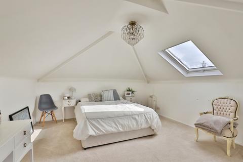 3 bedroom bungalow for sale, Stroud Park Avenue, Christchurch