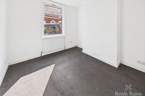 4 bedroom terraced house for sale, Belle Vue Street, Scarborough, YO12 7EP