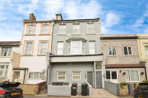 3 bedroom apartment for sale, St. Georges Road, Hastings