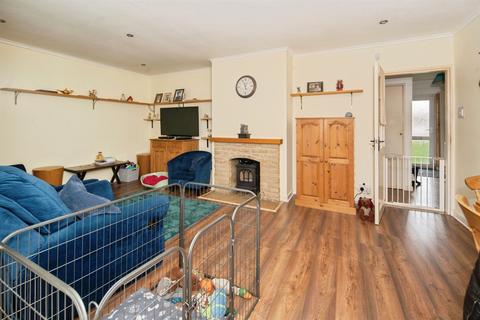 2 bedroom detached bungalow for sale, Chanctonbury Drive, Hastings