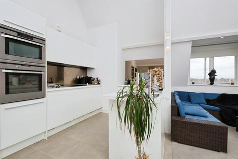 2 bedroom flat for sale, Darley Road, Eastbourne