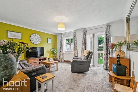 3 bedroom detached bungalow for sale, Burrett Gardens, Wisbech