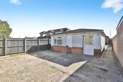 2 bedroom detached bungalow for sale, Kinson Road, BOURNEMOUTH