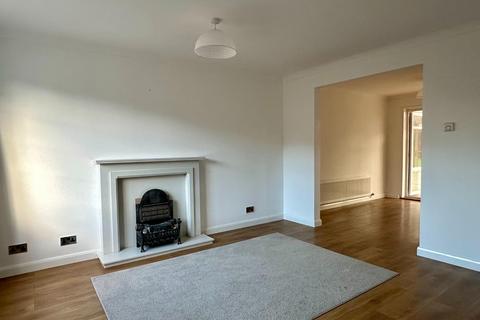 3 bedroom semi-detached house to rent, Conybeare Road, Sully