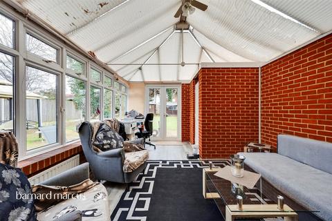 3 bedroom semi-detached house for sale, Tolworth Rise North, Surbiton