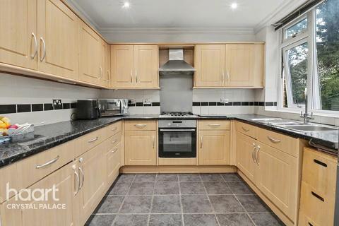 3 bedroom end of terrace house for sale, Tylney Avenue, LONDON