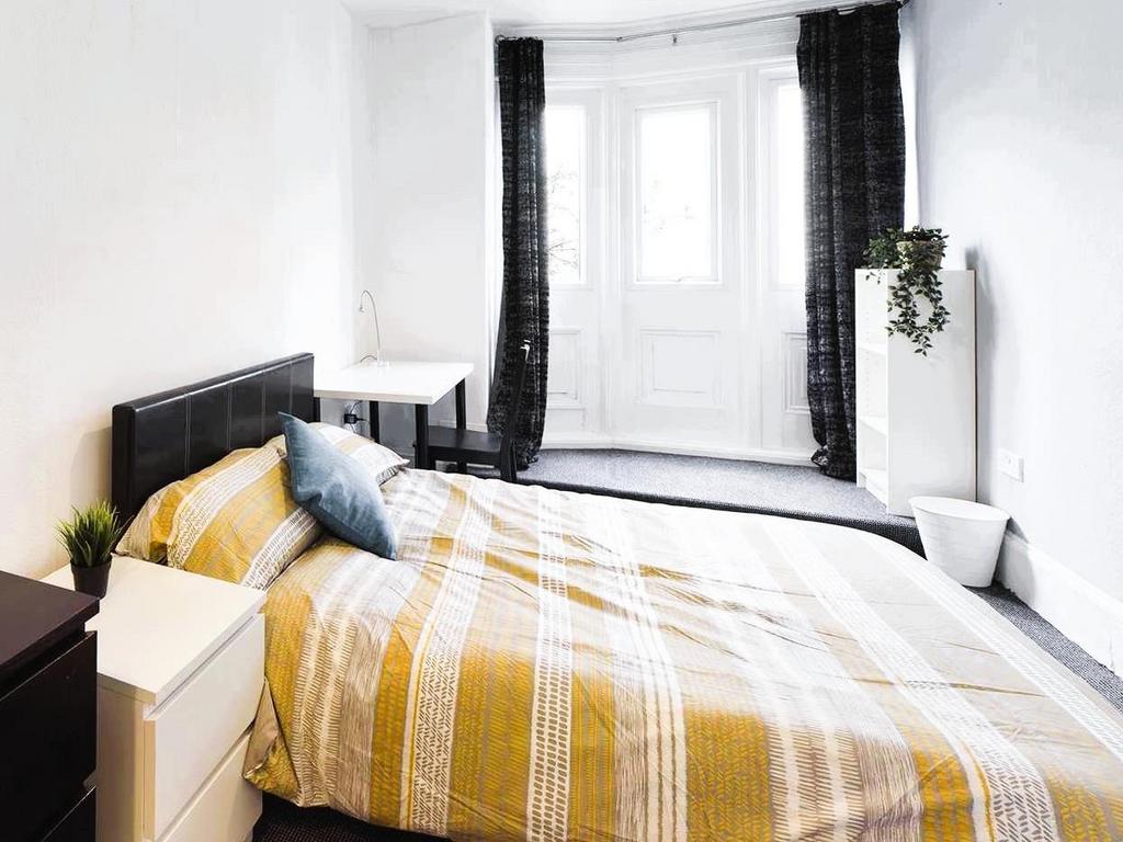 Bedroom4.jpg