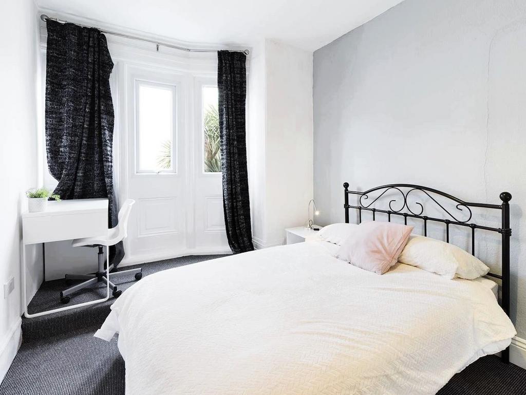 Bedroom5.jpg