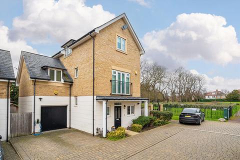 5 bedroom detached house for sale, Marbaix Gardens, Isleworth TW7