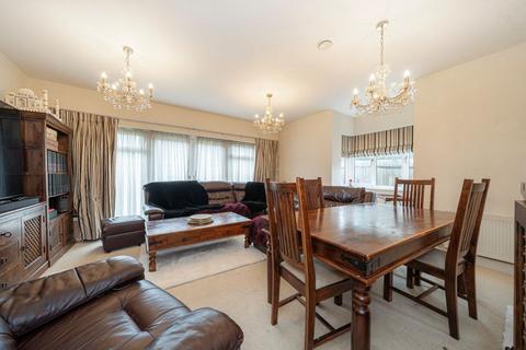 5 bedroom detached house for sale, Marbaix Gardens, Isleworth TW7