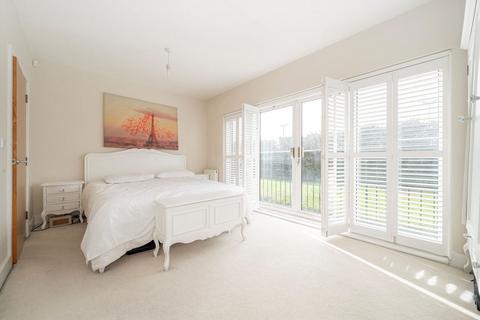 5 bedroom detached house for sale, Marbaix Gardens, Isleworth TW7