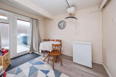 3 bedroom terraced house for sale, Vicarage Close, Steeple Claydon, BUCKINGHAM