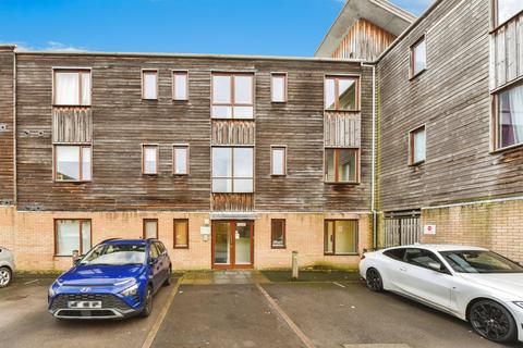 Cowleaze, Chippenham
