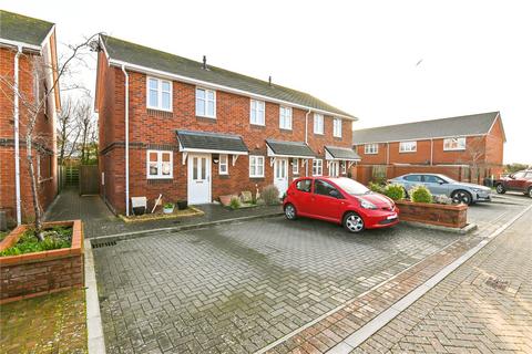 Greenwood Close, New Milton, Hampshire, BH25