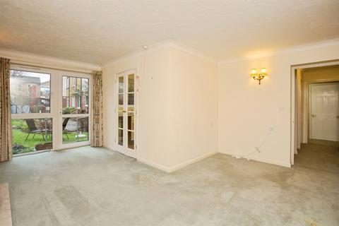 undefined, Lower High Street, Watford