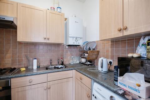2 bedroom flat for sale, West Street, Blandford Forum