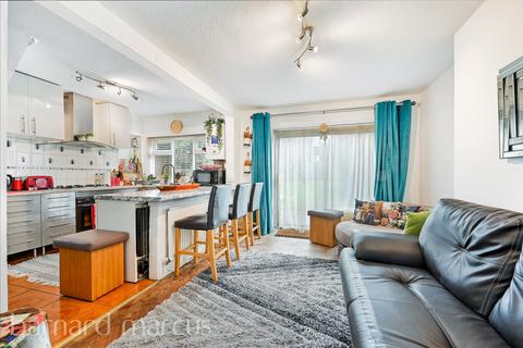 3 bedroom semi-detached house for sale, Tolworth Rise South, Surbiton