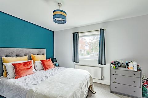Burrage Road, Redhill