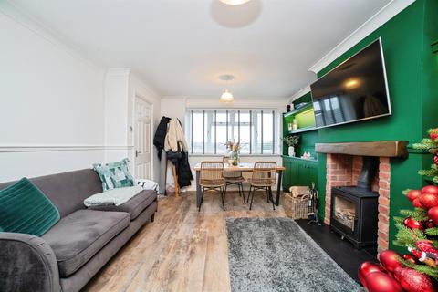 3 bedroom semi-detached house for sale, Lynnes Close, Blidworth, MANSFIELD