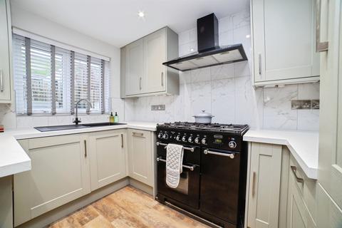3 bedroom semi-detached house for sale, Lynnes Close, Blidworth, MANSFIELD