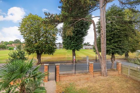 Wellington Road, Enfield