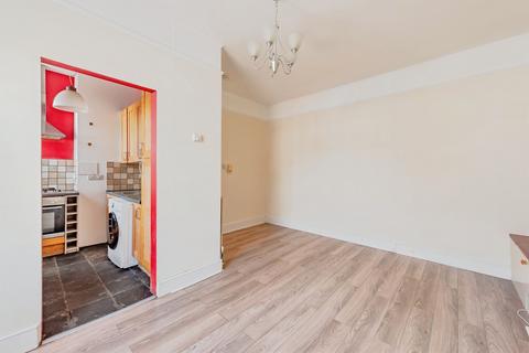 1 bedroom apartment for sale, Ridgeway Road, Redhill