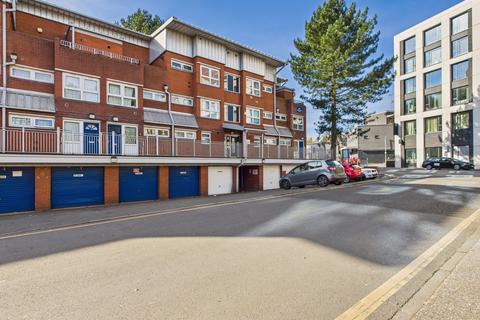 undefined, Moss House Close, Birmingham B15