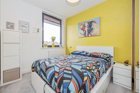 1 bedroom apartment for sale, Aldenham Road, Bushey