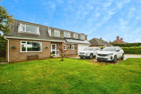 4 bedroom bungalow for sale - Leagate Road, Gipsey Bridge, Boston