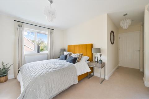 3 bedroom semi-detached house for sale, Spring Bank, Haywards Heath