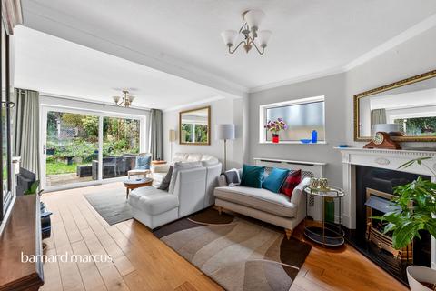 4 bedroom detached house for sale, Warren Road, Banstead