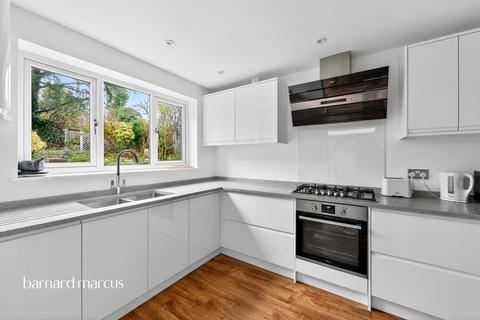 4 bedroom detached house for sale, Warren Road, Banstead