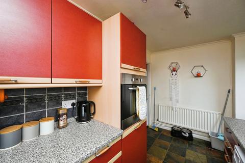 2 bedroom end of terrace house for sale, Nottingham Road, Somercotes, Alfreton