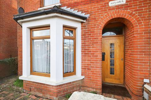 3 bedroom semi-detached house for sale, Ersham Road, Hailsham