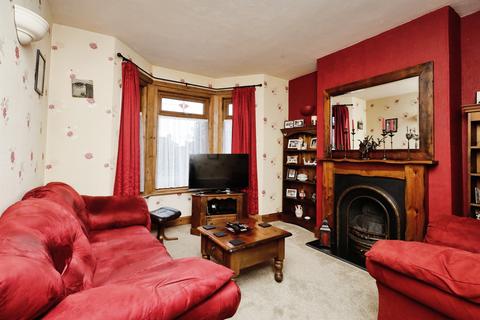 3 bedroom semi-detached house for sale, Ersham Road, Hailsham