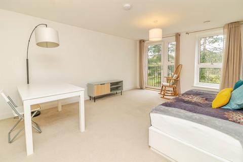 2 bedroom retirement property for sale, Hindhead Knoll, Walnut Tree, Milton Keynes