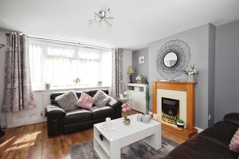 2 bedroom ground floor flat for sale, Crown Way, Leamington Spa